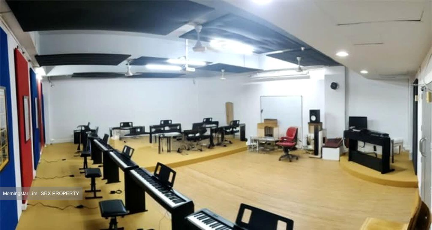 Clementi MRT (D5), Shop House #544435401